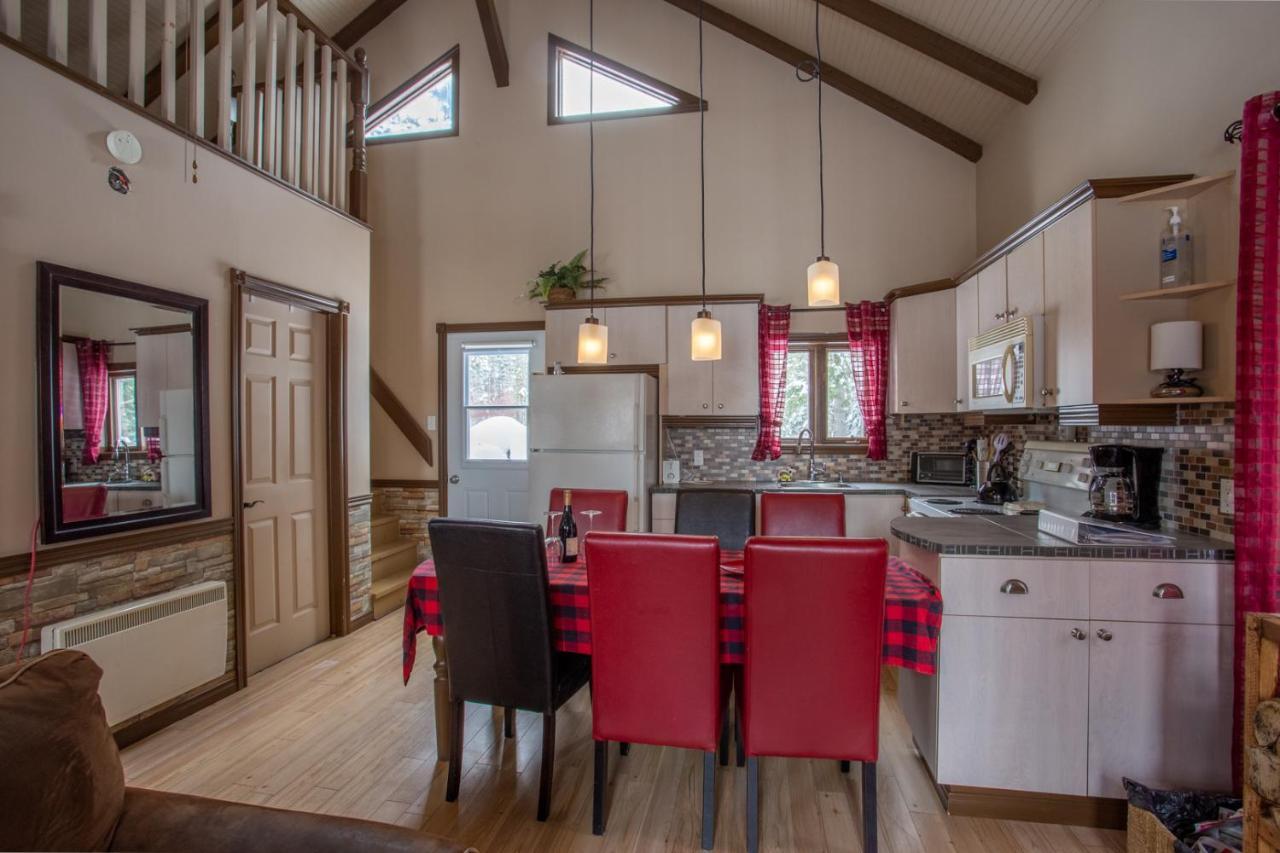 Chalets Du Domaine - De Luxe Notre-Dame-Des-Bois Bagian luar foto