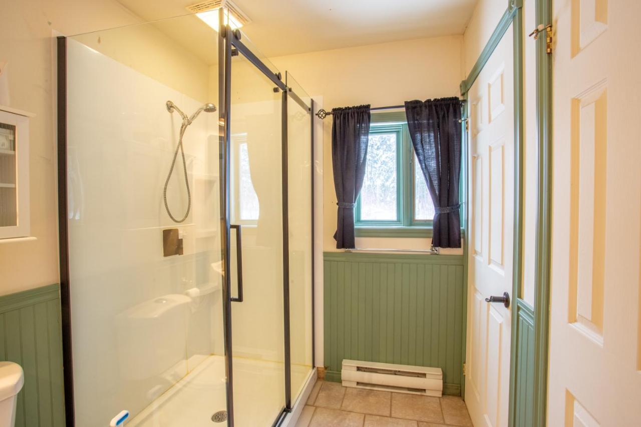 Chalets Du Domaine - De Luxe Notre-Dame-Des-Bois Bagian luar foto